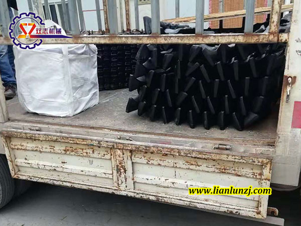 107S刮板橫梁成套出廠，雙志機(jī)械供您所需！