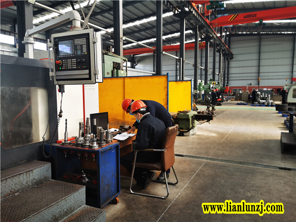 生產(chǎn)、<i style='color:red'>防疫</i>兩手抓！河南雙志精準(zhǔn)推進(jìn)全面復(fù)產(chǎn)復(fù)工