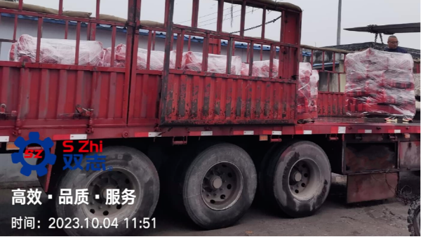 國(guó)慶堅(jiān)守在崗，趕生產(chǎn)、忙發(fā)貨。