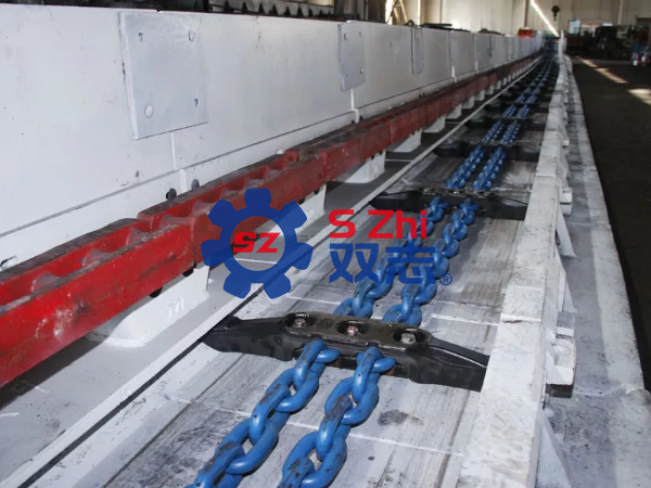 刮板廠家對刮板圖片與<i style='color:red'>刮板的作用</i>分享_河南雙志