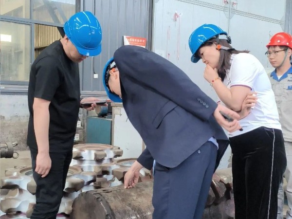 焦作陳總蒞臨河南雙志，破解鏈輪軸組適配困局