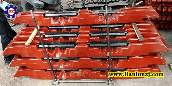 煤礦刮板輸送機(jī)用刮板是做什么用的？